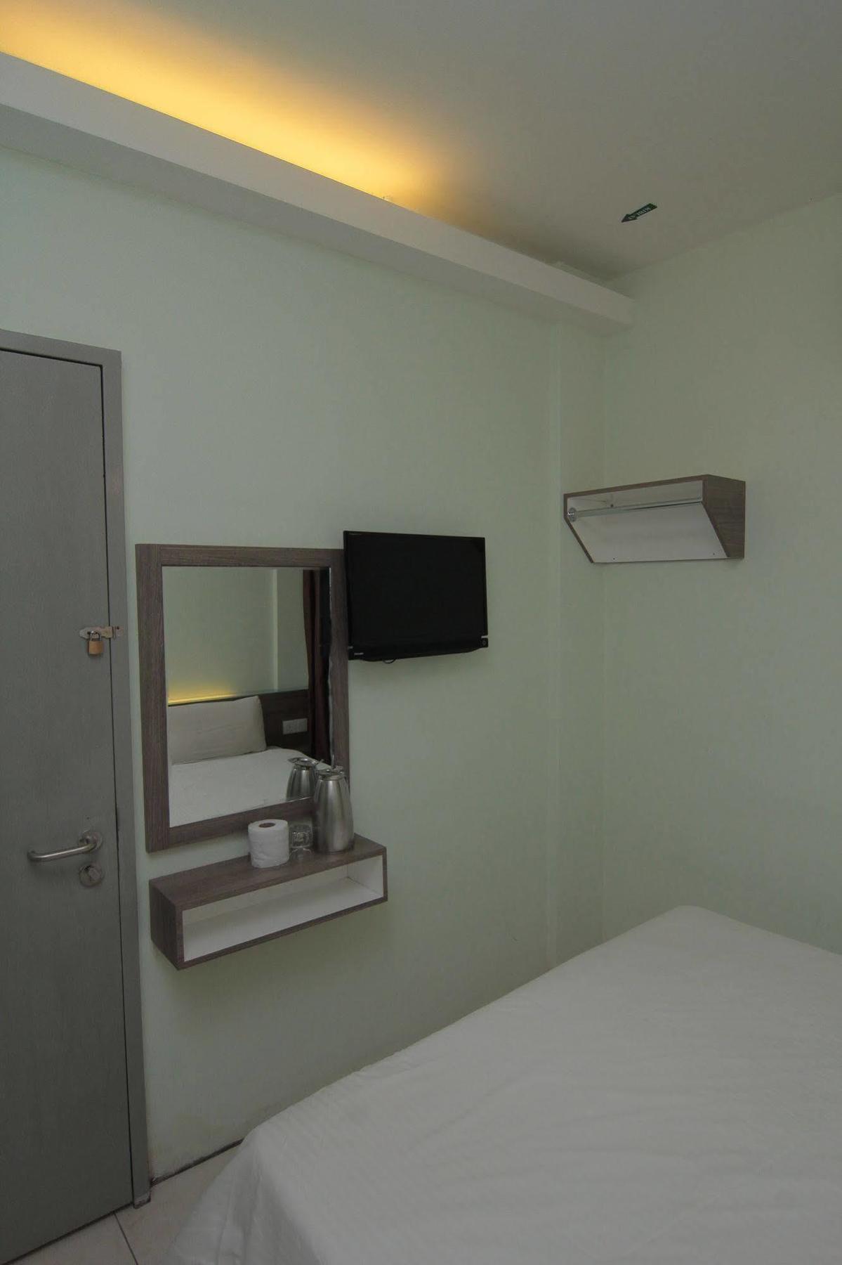 Qish Hotel Malakka Dış mekan fotoğraf