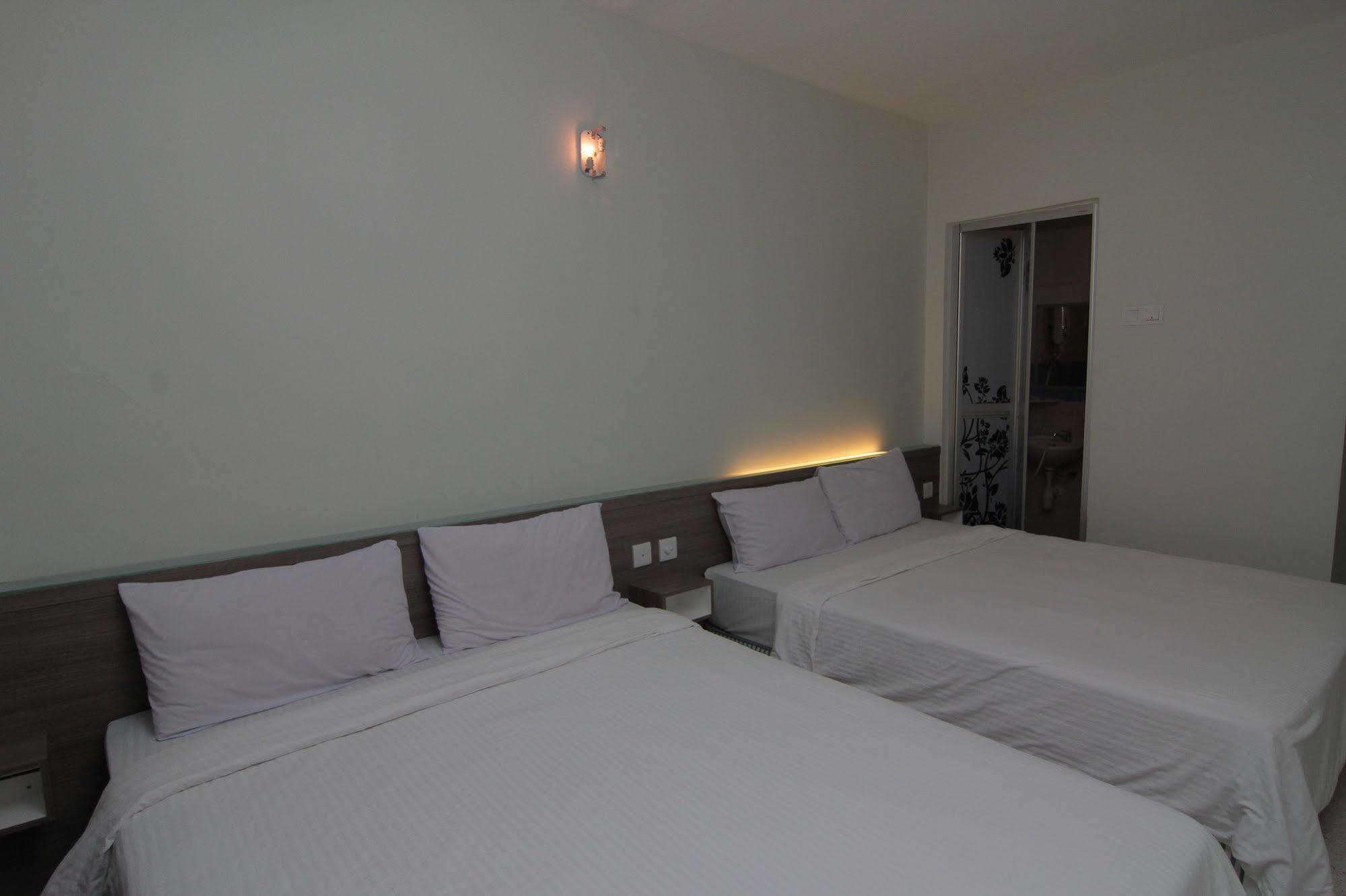 Qish Hotel Malakka Dış mekan fotoğraf