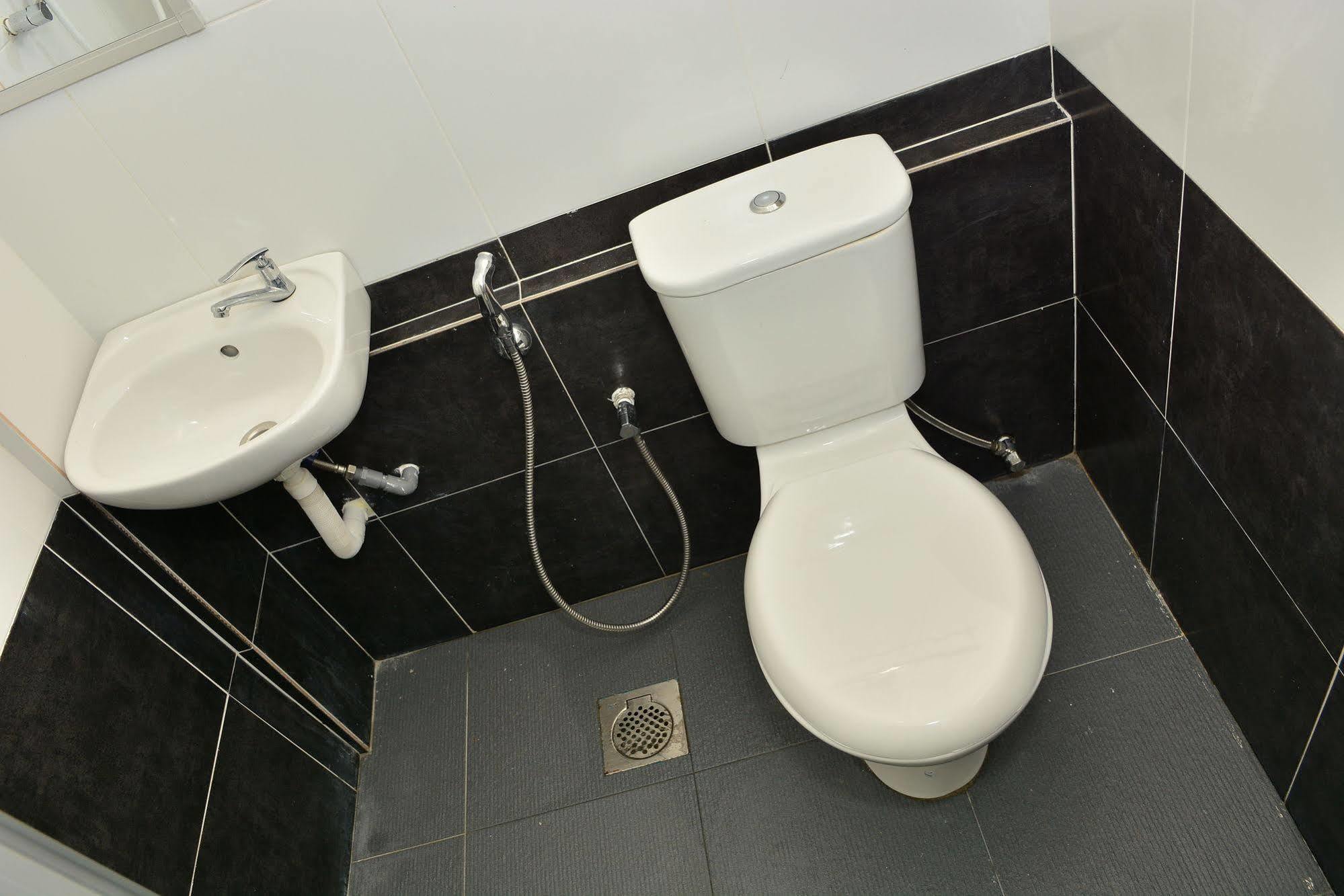 Qish Hotel Malakka Dış mekan fotoğraf