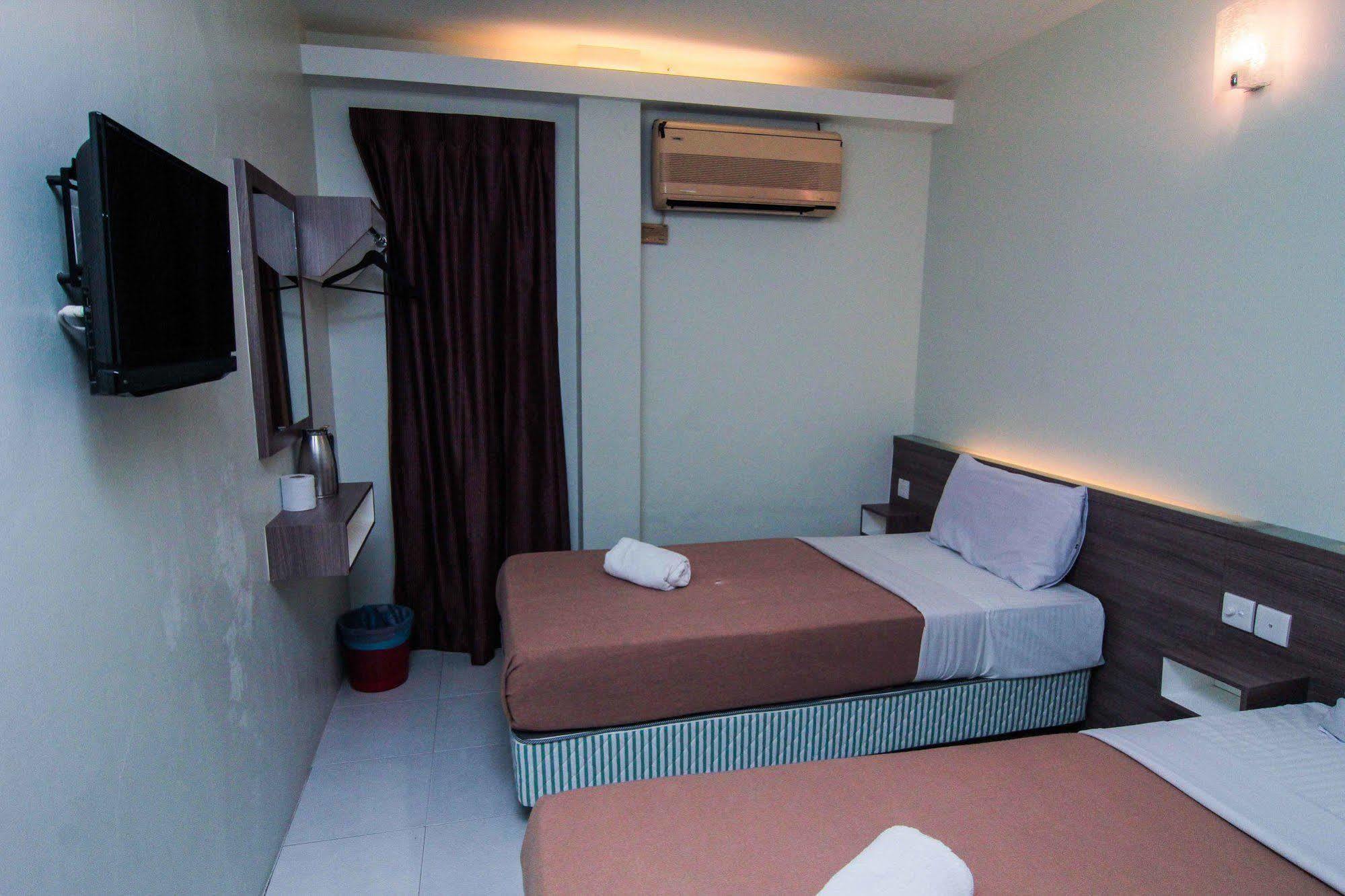Qish Hotel Malakka Dış mekan fotoğraf