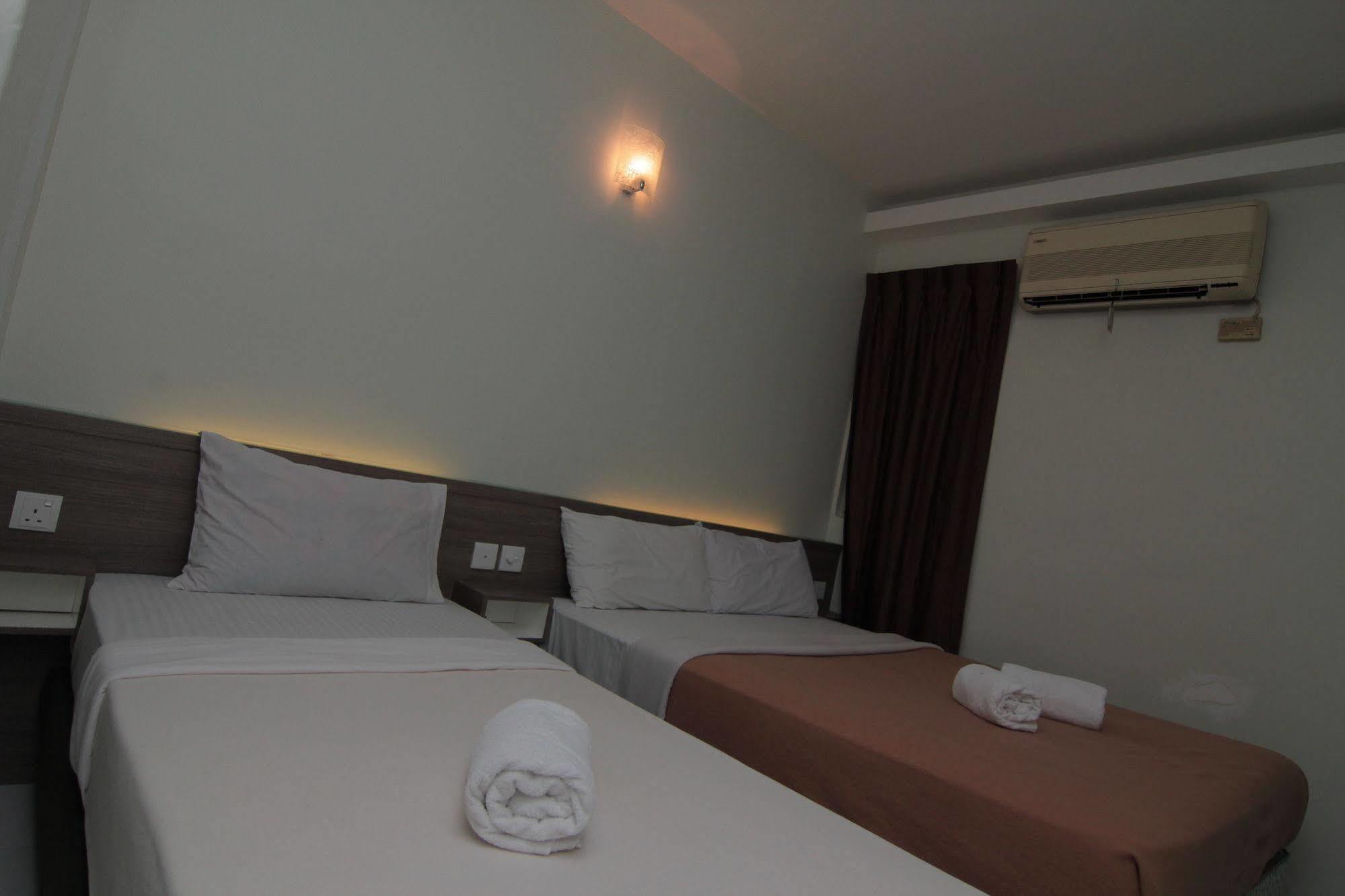Qish Hotel Malakka Dış mekan fotoğraf